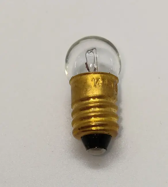 14 Volt 2.8W E10 Screw Replacement Bulb  : Trains, Dollhouses, Flashlights Etc. 1