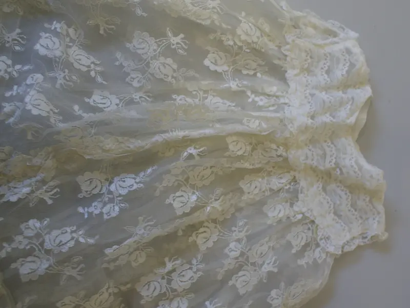 1940'S Lace Dolls Dress 1
