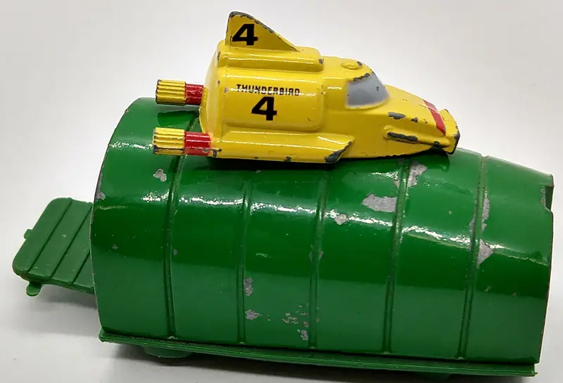 1992 Matchbox Vehicle Thunderbirds 2 With Shuttle And Submarine. 1