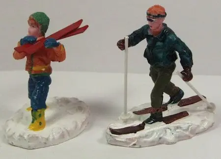 2 Skiiers 2-1/4 In. Train Figures : 1