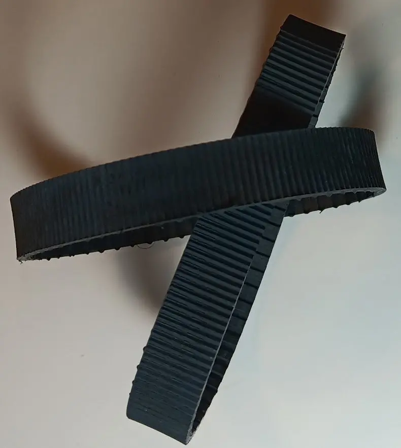 7-3/4" X 1/2" Set Of Track With Ridge Detail. Sold As A Pair 1