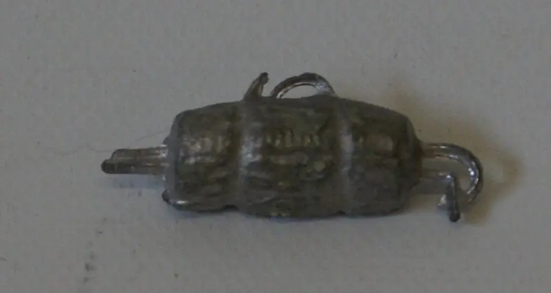 Britains Ltd. Carpet Bag Or Soldiers Bag. 1" 1