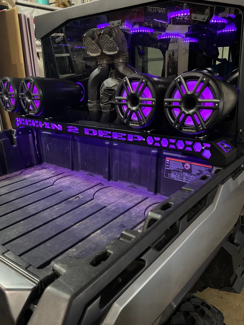 Canam Defender Bed Tower Bar 1