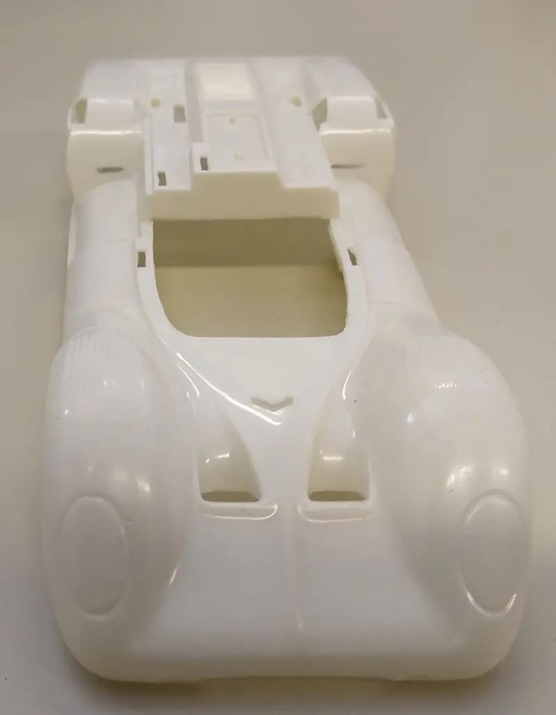 Cox 1/24Th Scale Cox Chaparral 2-E Body White. 1