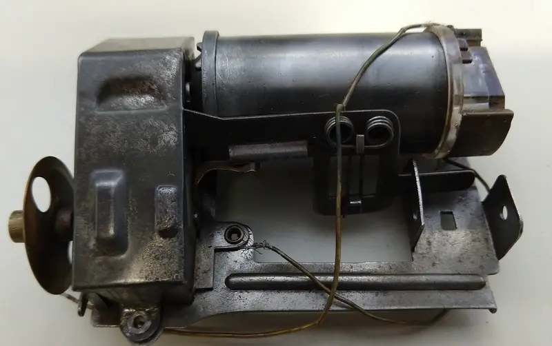 Distler Porsche 356 Motor With Frame And Gear Box. 1