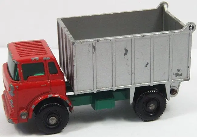 Early Matchbox Reg. Wheels #26C Gmc Tipper Truck 1