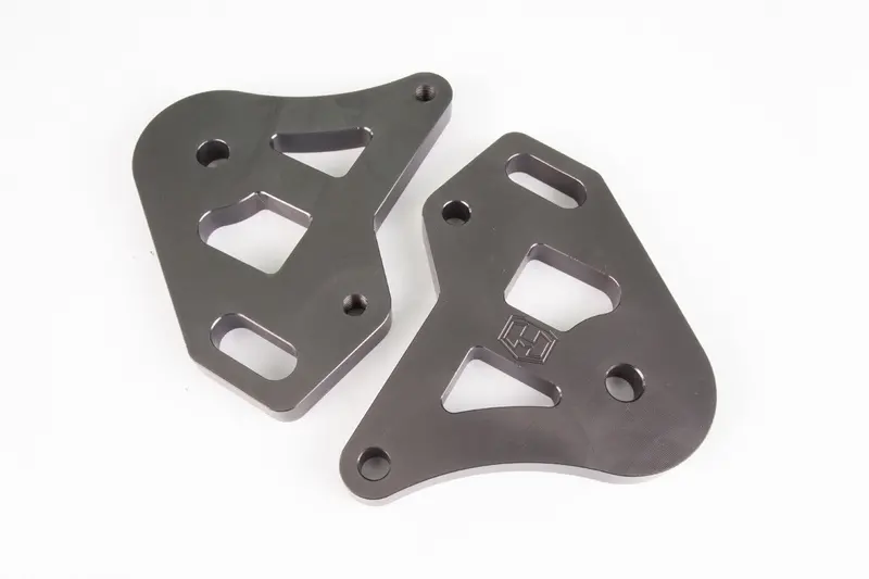 Hd Billet Rear Motor Mount Plates (Polaris Rs1 / Sku 703205) 1