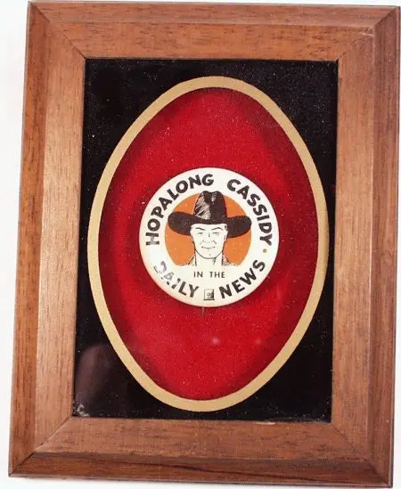 Hoppalong Cassidy Daily News Button In Wooden Frame 1