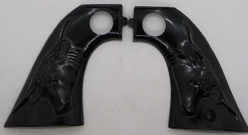 Hubley Toy Capgun Cowboy Top Round Set Of Two Grips 2-3/4" 2
