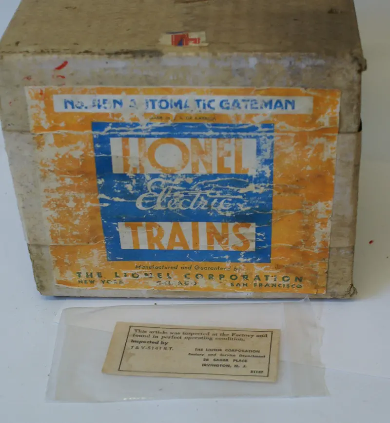 Lionel Train Original Automatic Gateman Box. 1