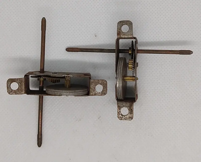 Lot Of Five Friction Motors With Axle. 2" X 1/2" 1