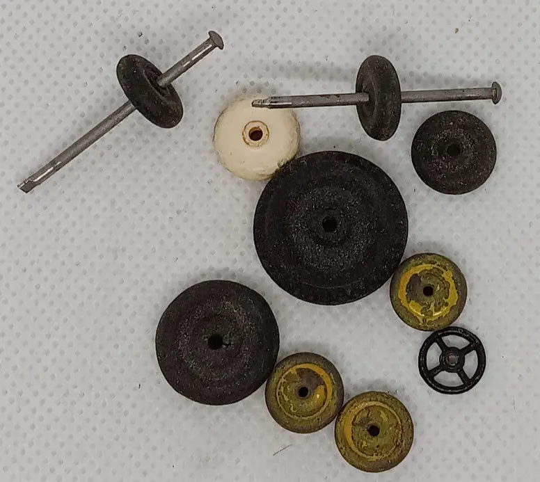 Lot Of Original Toy Wheels And Hubs. Various Makes And Sizes. 2
