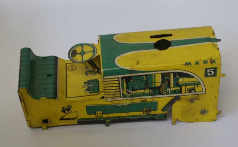 Marx #5 Tractor Body Yellow And Green. 1