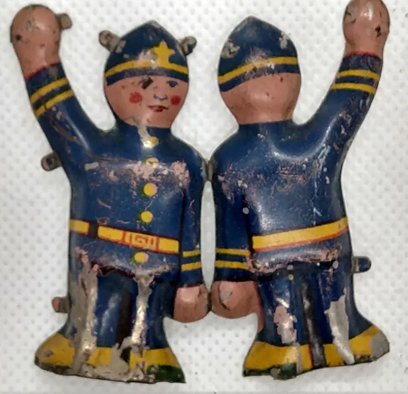 Marx Main Street Original Waving Policeman. 2" X 1" 1
