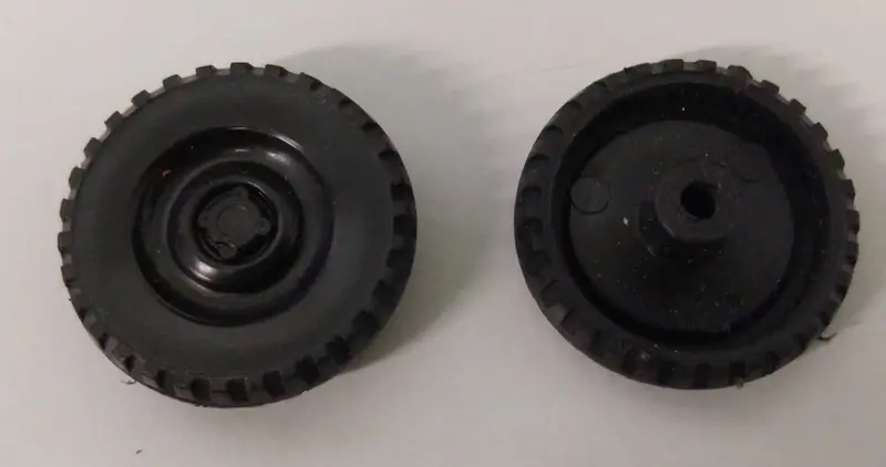 Mettoy Dan Dare Spaceship Eagle. Set Of Two Replacement Wheels 1