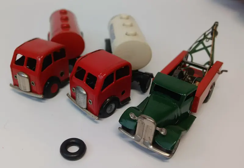 Minic Tire 13/16" Or 20Mm Fits The Tanker Trucks And Tow Truck. 1