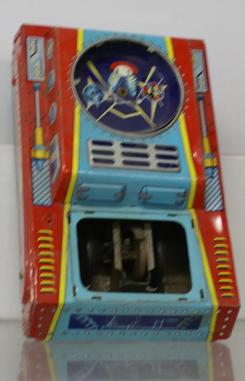 Outer Space Patrol Parts Piece 7-1/2" Missing Parts. Display Or Shelf Piece. 2