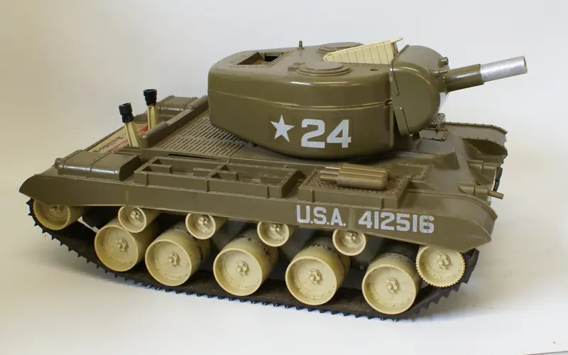 Remco Bulldog  Shooting Tank Shell Bullet 1