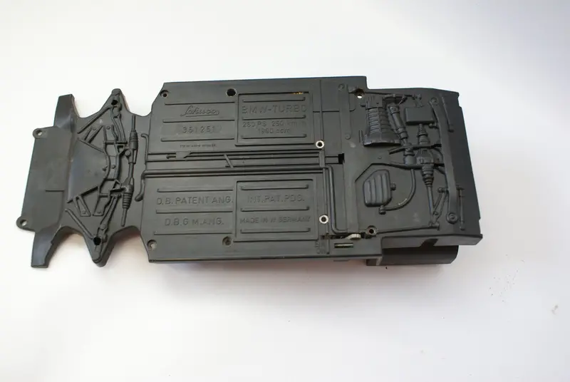 Schuco Bmw Turbo 351251 280Ps Montage Model Base 1