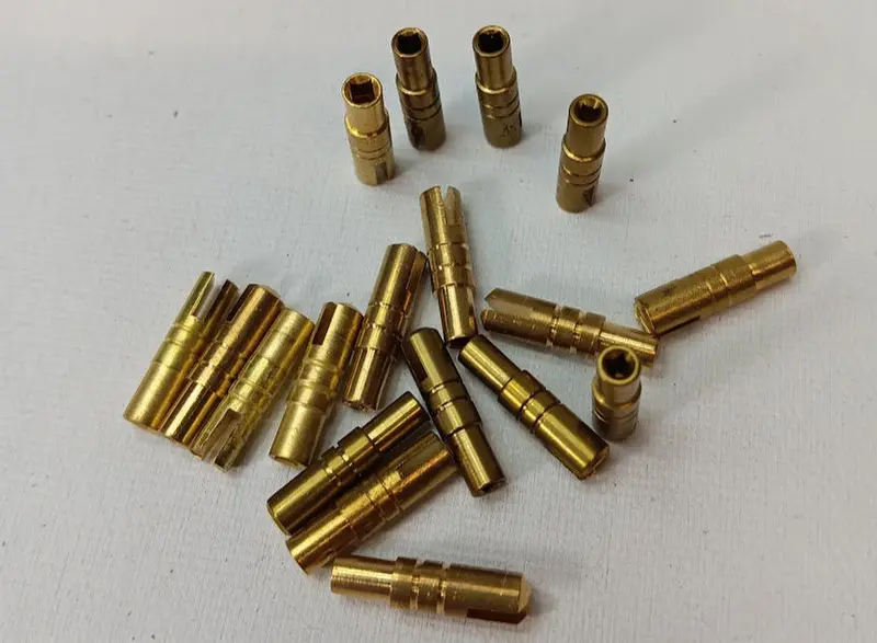 Set Of Multi Sized Universal Key Wind Shafts (No Universal Key) 1