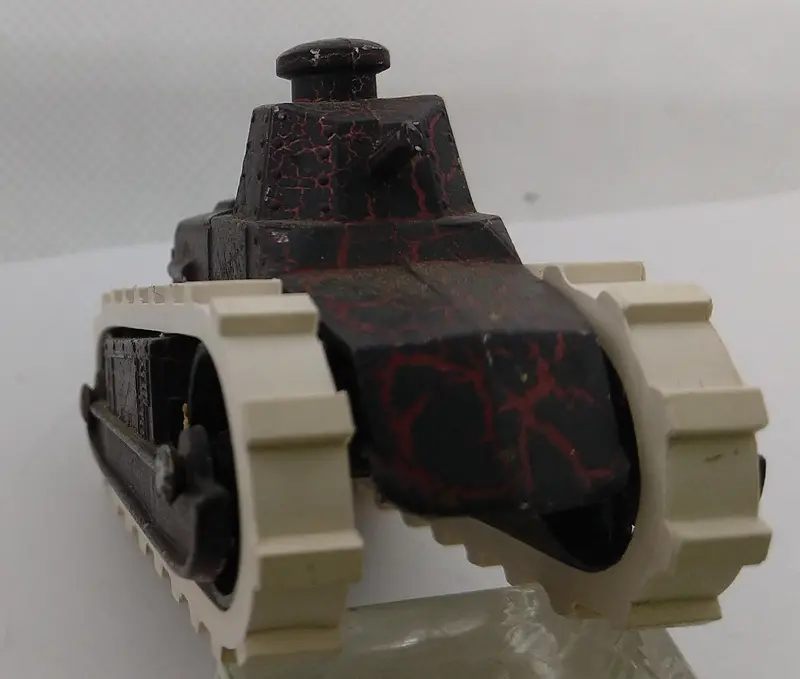 Small Vintage Toy Tracks : Tootsietoy Tank.  Set Of 2 Treads. 5-3/8" X 2/8" Wide. 1