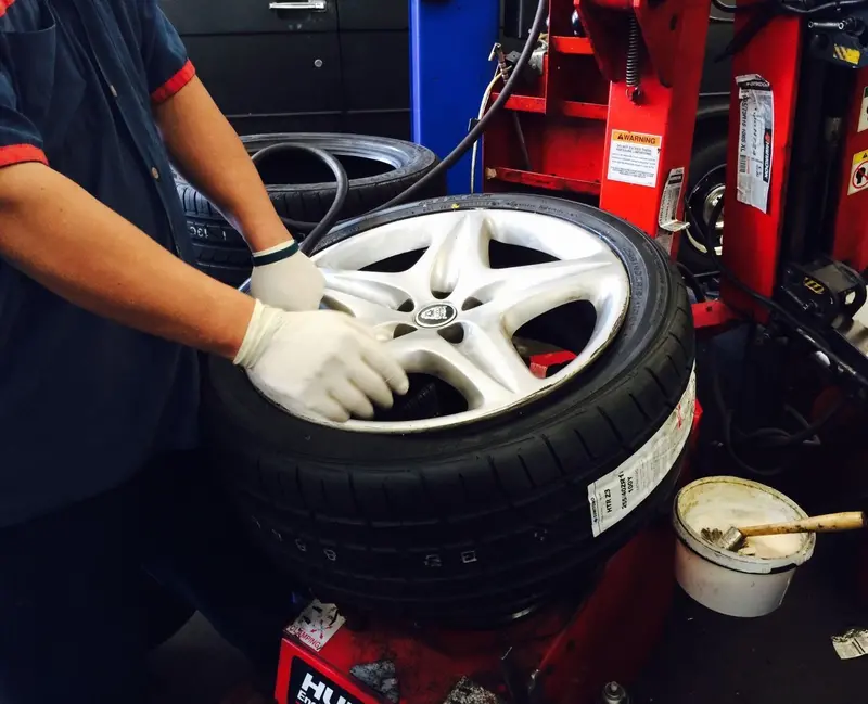 Tire Service Heavy Truck & Trailer 1