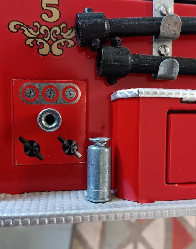 Tonka Open Top Fire Pumper & Ladder Truck Extinguisher 1