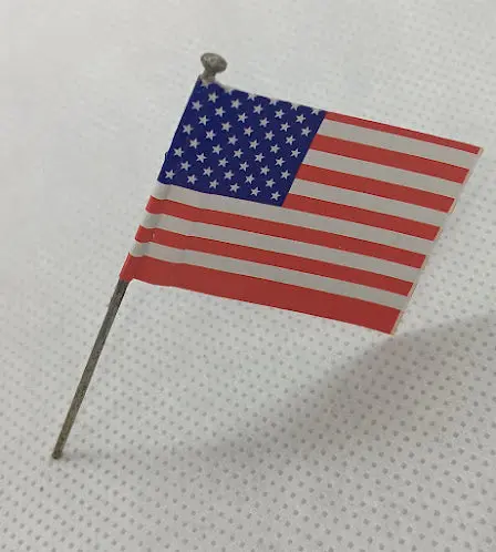 Toy Boat Paper Us Flag. 1-3/8" X 1" - Pole 2-1/2" 1