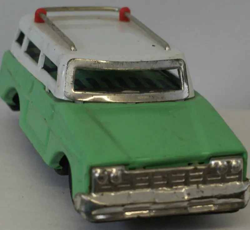 Toy Friction Station Wagon 5.5" Original For Parts. 1