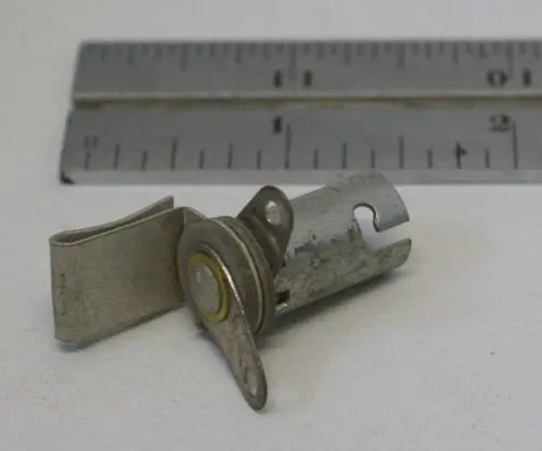 Train Bayonet Light Socket 1