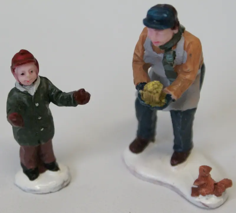 Train Figures : Man And Boy Playing Ball 1