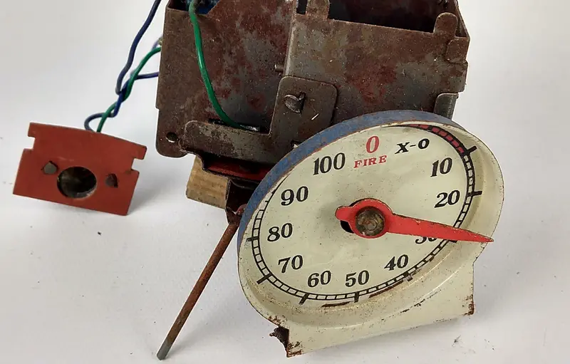 Vintage 1959 Yonezawa Rocket Launching Pad Toy Parts. Countdown Clock And Mechanism 1