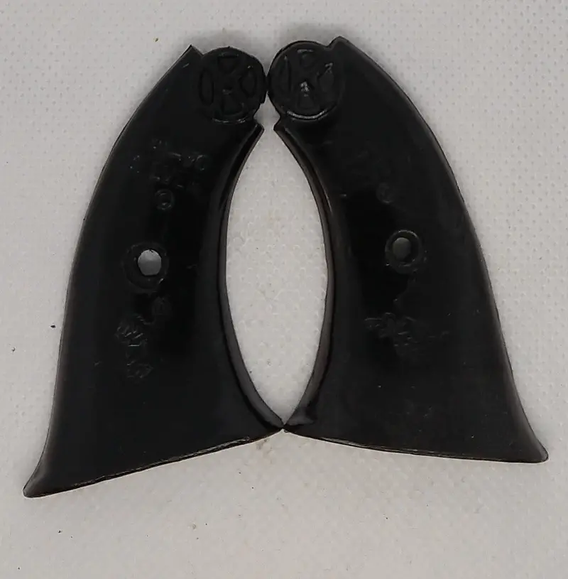 Vintage Cap Gun Grips : Kilgore Lone Ranger Hi-Yo Silver 1