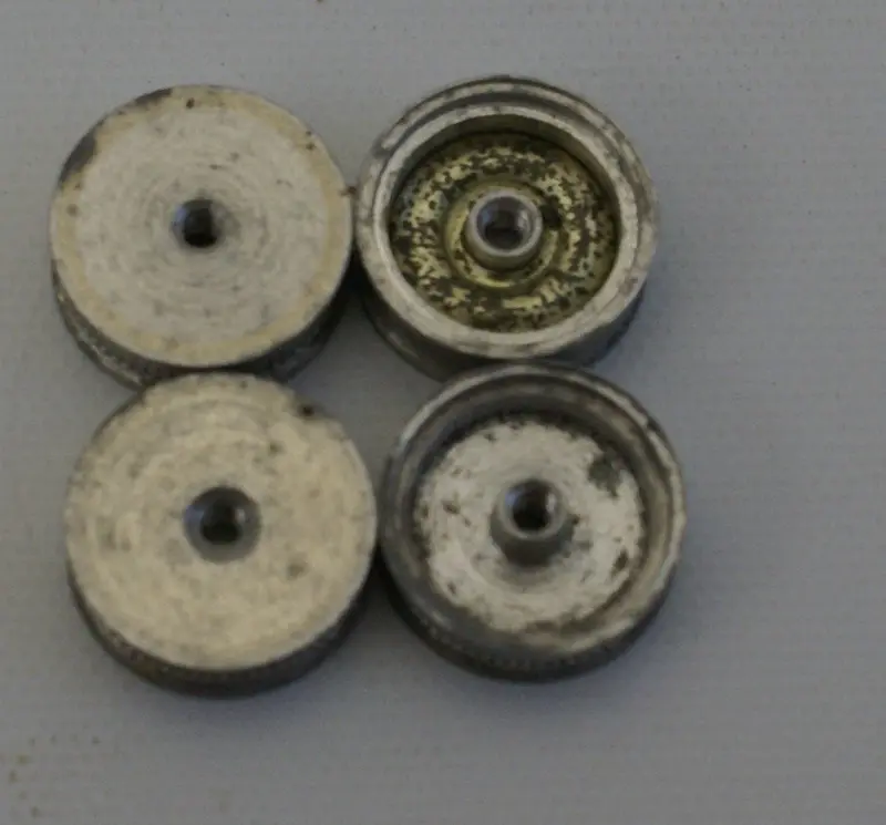 Vintage Slot Car Hubs 1