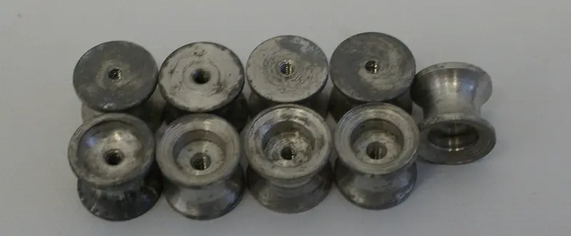 Vintage Slot Car Hubs 12/17 1