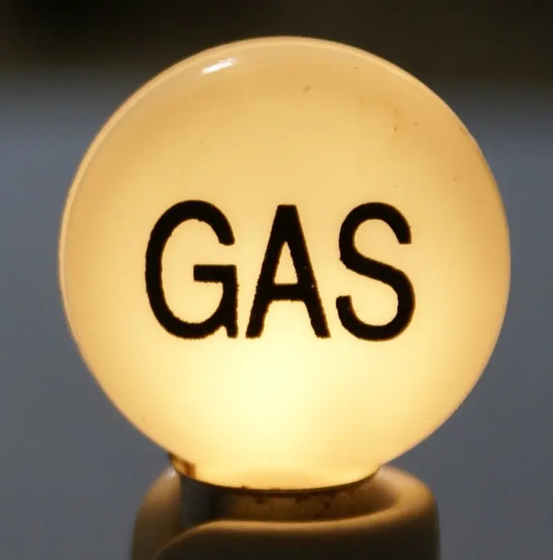 Vintage Toy Garage Pump Bulb : Working Bulbs : Marx And Keystone Garage 1
