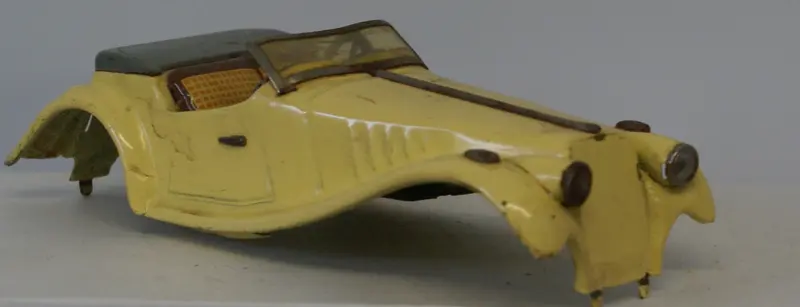 Vintage Toy Mg Body 8-1/2" X 4" 1