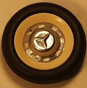 Wheel : Schuco Mercedes 1