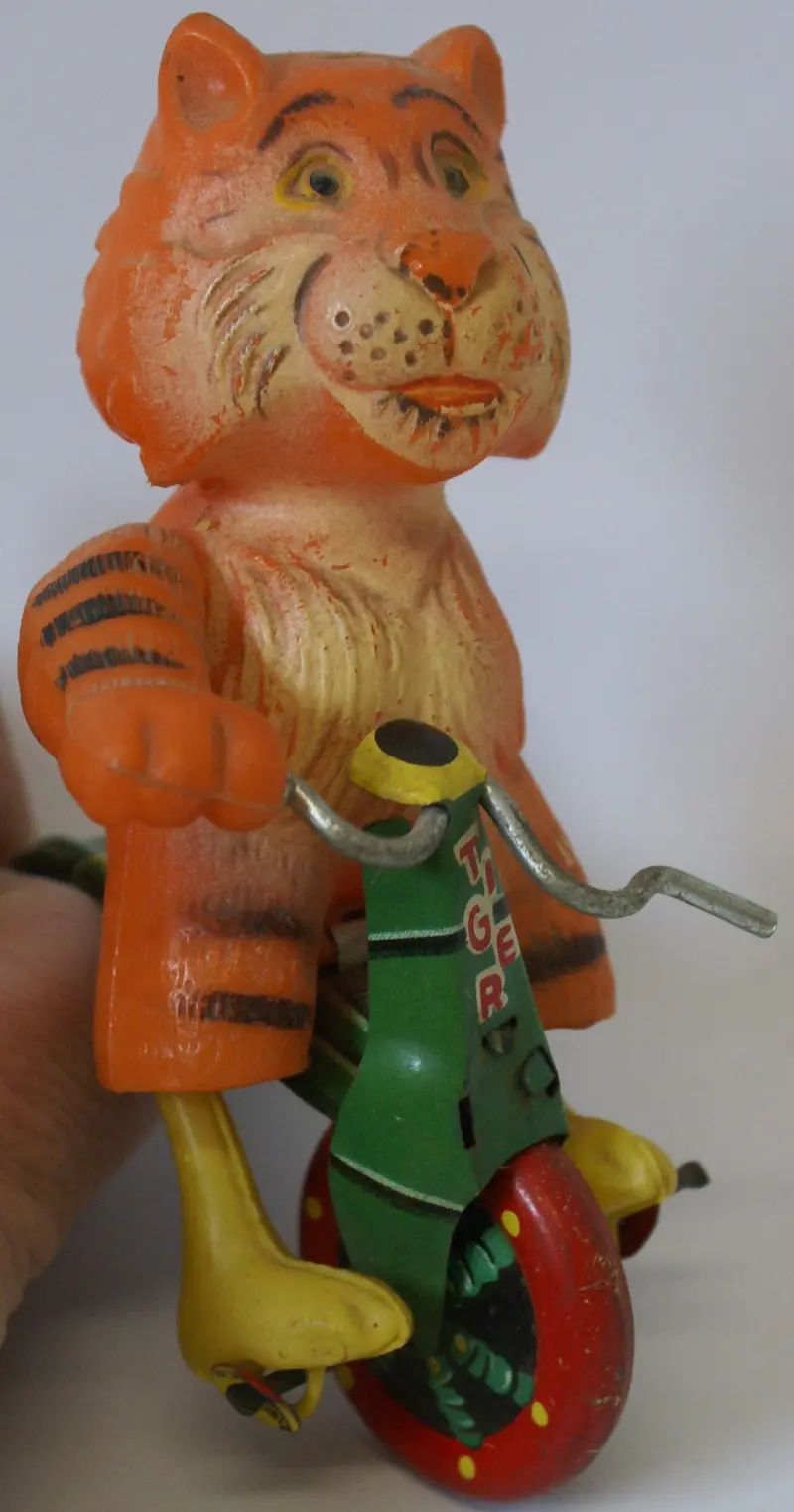 Windup Celluloid Plastic Lion Parts Only. 1